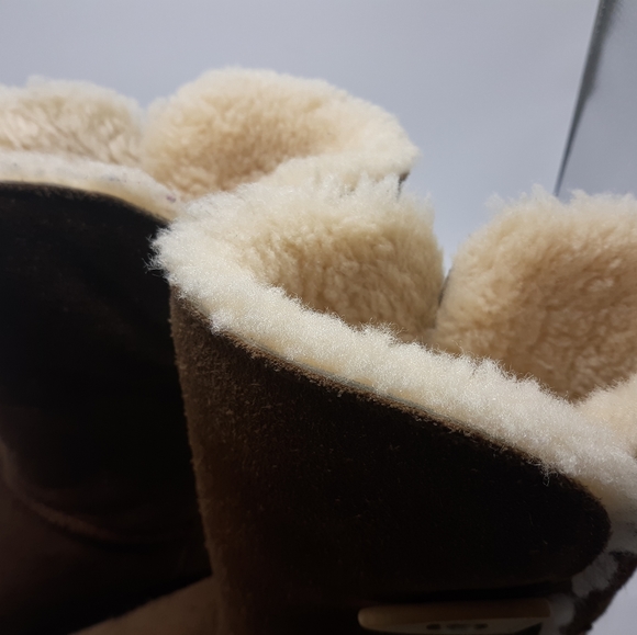 Bearpaw suede boots sz 7 - Picture 6 of 7